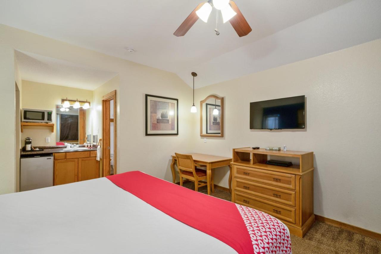 Oyo Hotel Kenedy Downtown - Us 181 Buitenkant foto