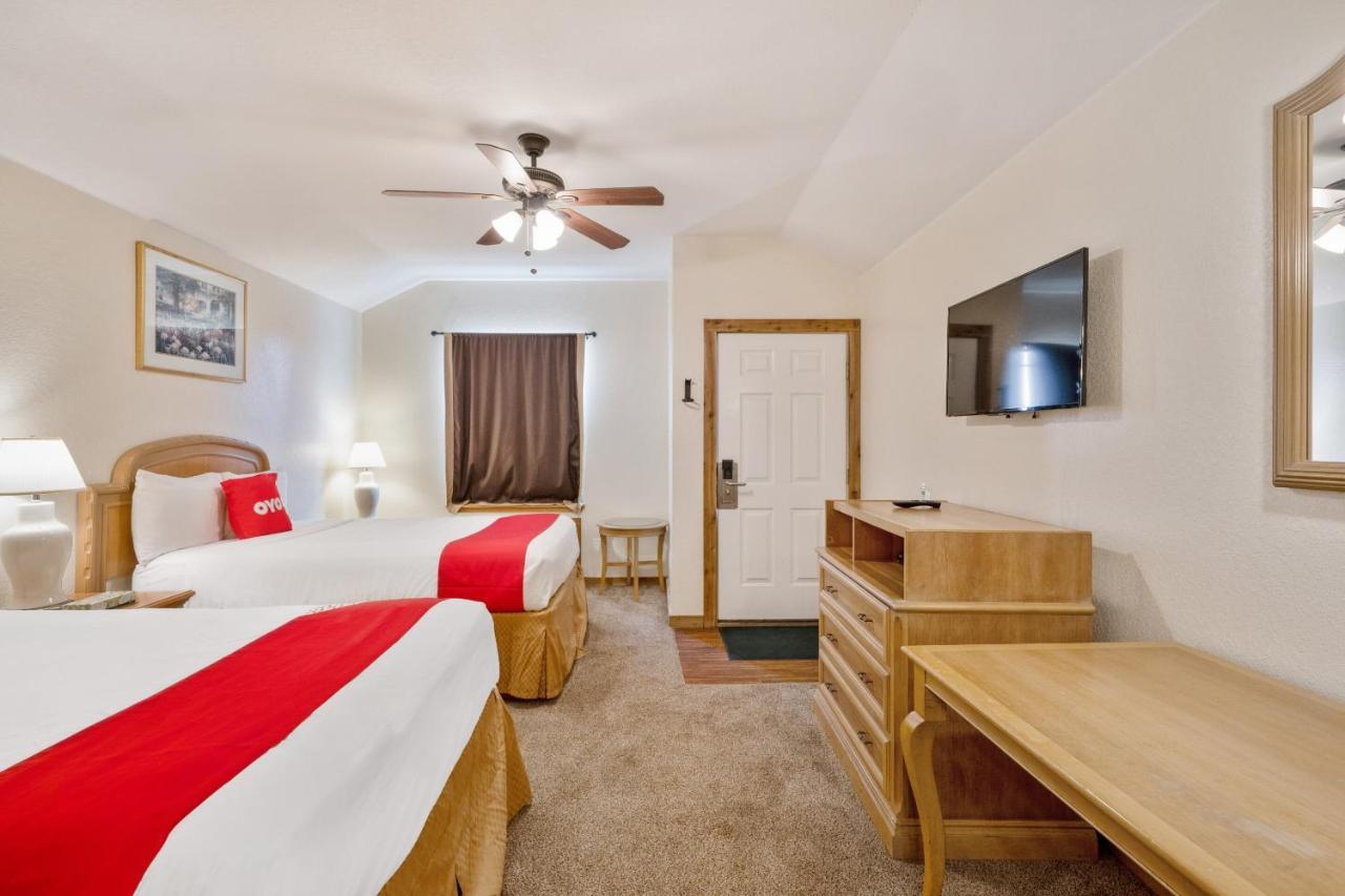 Oyo Hotel Kenedy Downtown - Us 181 Buitenkant foto